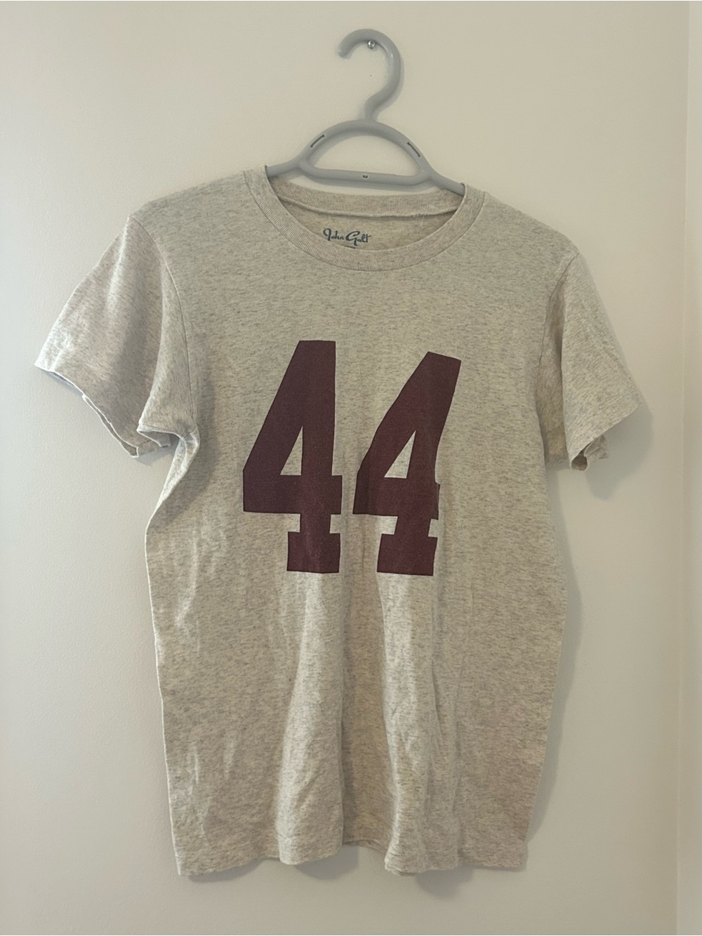 Brandy Melville Light Gray Tee with Maroon 44 Graphic